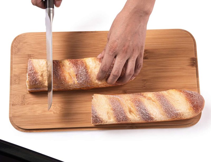 Theo&Cleo Brotkästen mit Deckel, Deckel aus Ökologisches Bambus, Kann als Schneidebrett, Geräumiger Retro Brotkasten aus Metall, Brot Lange Aufbewahren und Frisch Halten 30cm * 18cm * 14cm Schwarz