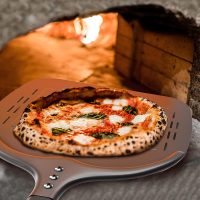 G.a HOMEFAVOR Perforierter Pizzaschieber, Pizzaschaufel aus Hart Eloxiertes Aluminium Rechteckige Professionelles Pizzaschaufel mit verlängertem Silikongriff,12 Zoll