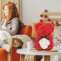 Rosenbär - Rose Teddybär 10 Zoll Hugz Teddy Blumenbär - Über 250 Dutzend künstliche Blumen - einzigartige Geschenke, Geschenke für Frauen Klare Geschenkbox (red)